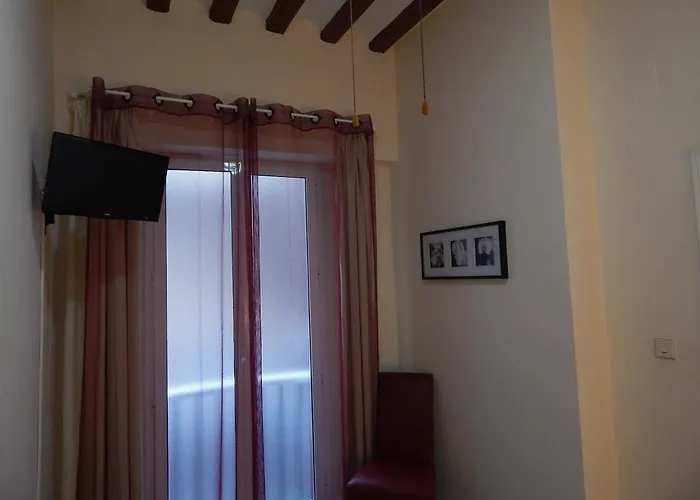 Hospederia Marques Konukevi *